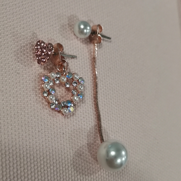 Earring - Picture 2 of 2